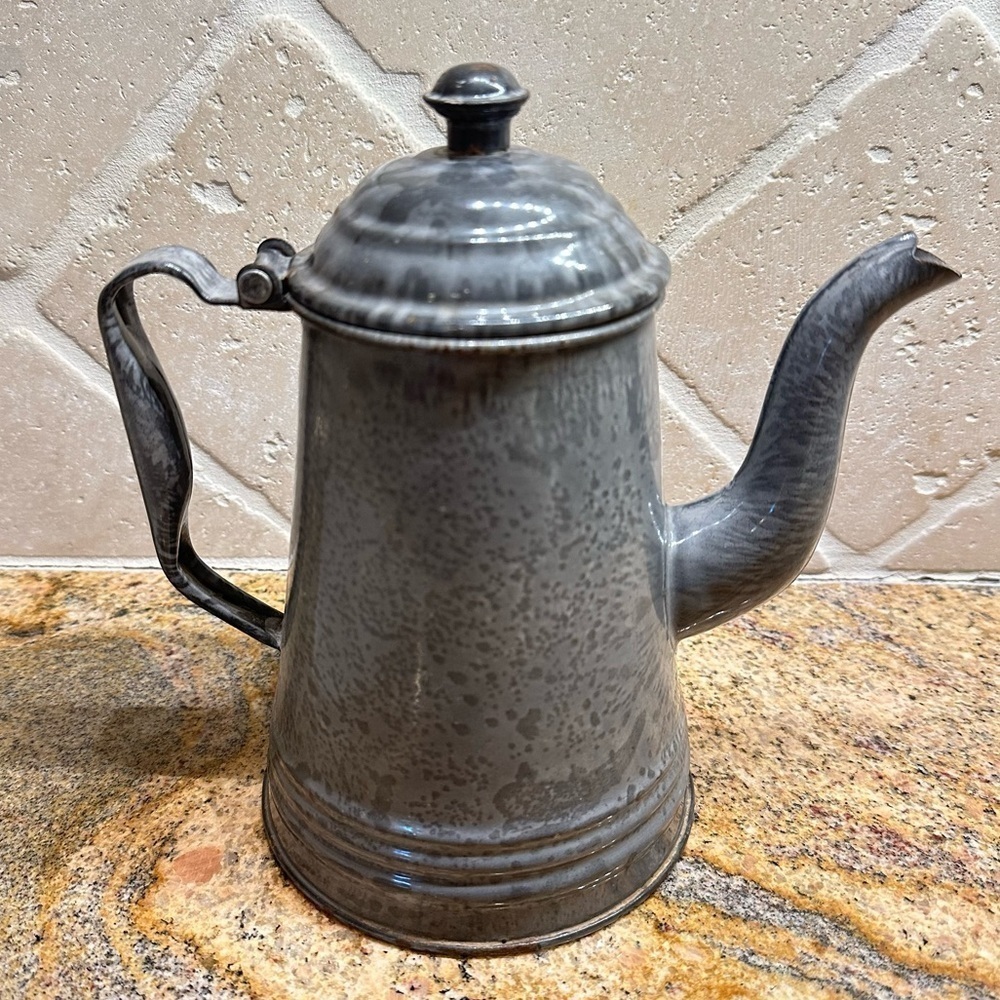 Vintage Graniteware Enamelware Speckled Gray Coffee Pot - Picture 3 of 8